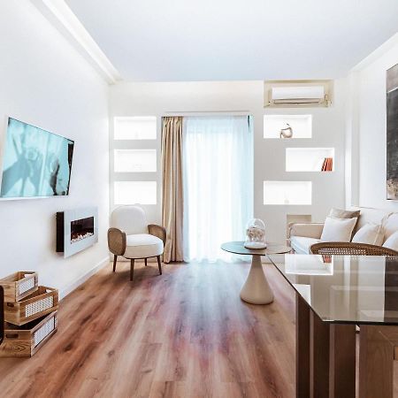 Luxury Apartment In The Heart Of The City - 1Br Athen Eksteriør bilde